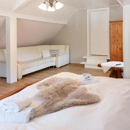 Zum Alten Forsthaus Todtenrode بيت ضيافة