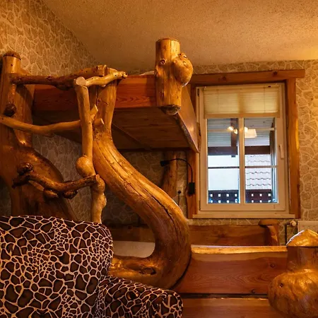 بيت ضيافة Zum Alten Forsthaus Todtenrode ثال